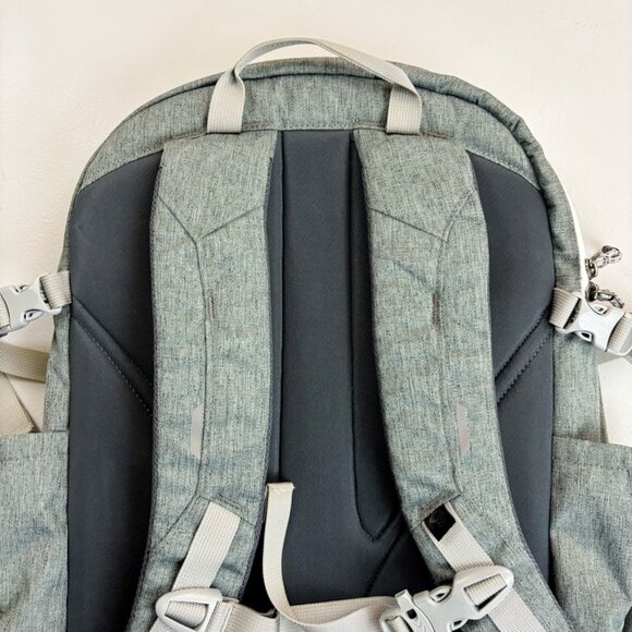 MOUNTAIN HARDWEAR Agami 27L Backpack Gray Mint Green Womens Daypack Hiking Camp main image 9